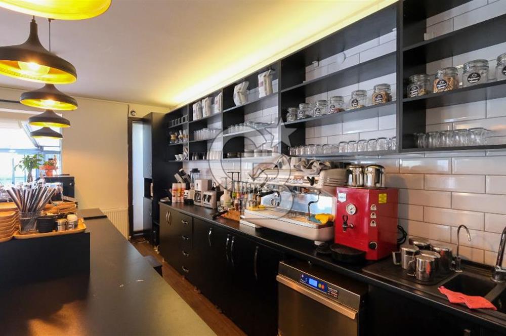 Ümitköy Mutlukentte Çok Amaçlı Kullanıma Uygun Prestijli Villa