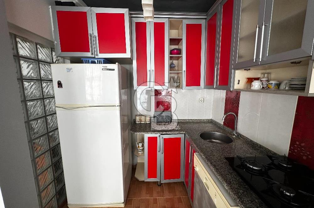 KARŞIYAKA ALAYBEY'DE FULL EŞYALI 2+1 KİRALIK DAİRE