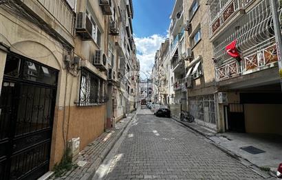 KARŞIYAKA ALAYBEY'DE FULL EŞYALI 2+1 KİRALIK DAİRE