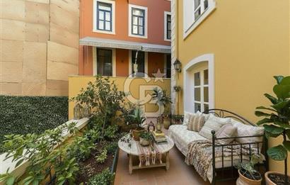 Tomtom Gardens'ta Özel Verandalı 1+0 Bahçe Katı Stüdyo Daire
