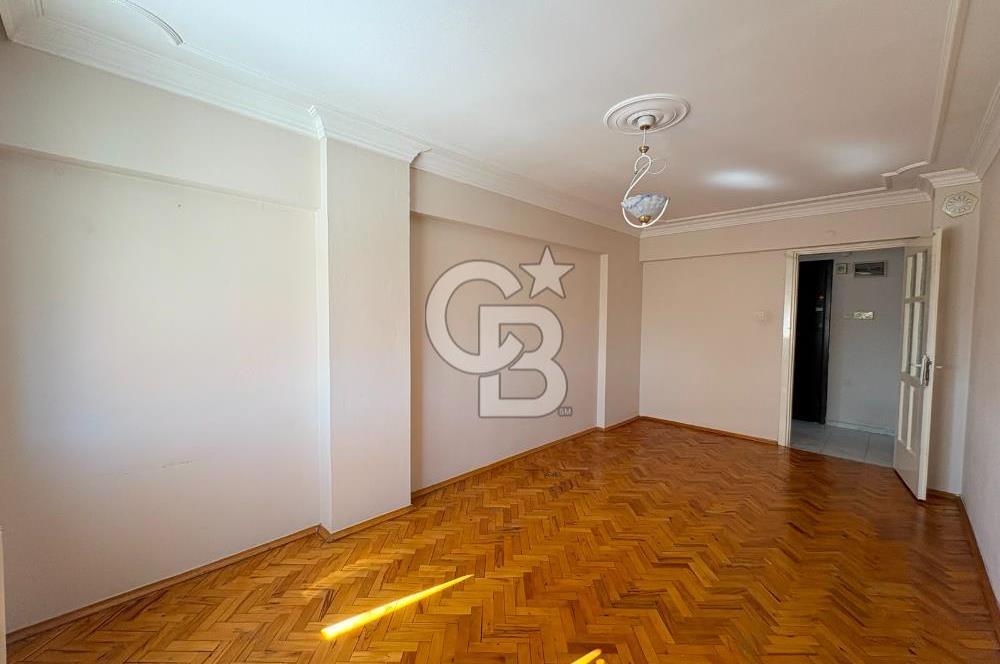 Karşıyaka Bahçelievler Merkezi Konumda Kiralık 2+1 Daire