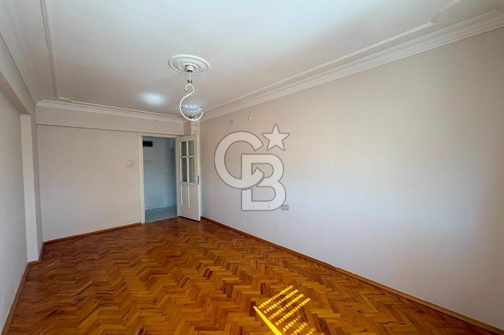 Karşıyaka Bahçelievler Merkezi Konumda Kiralık 2+1 Daire