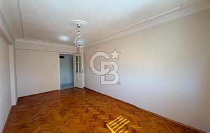 Karşıyaka Bahçelievler Merkezi Konumda Kiralık 2+1 Daire