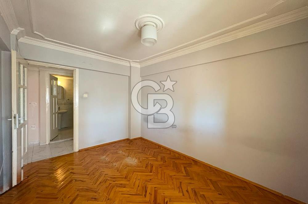 Karşıyaka Bahçelievler Merkezi Konumda Kiralık 2+1 Daire
