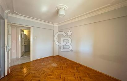 Karşıyaka Bahçelievler Merkezi Konumda Kiralık 2+1 Daire