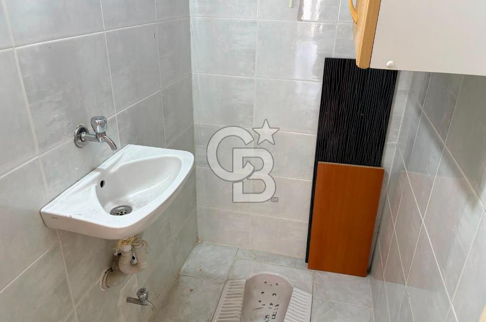 Karşıyaka Bahçelievler Merkezi Konumda Kiralık 2+1 Daire