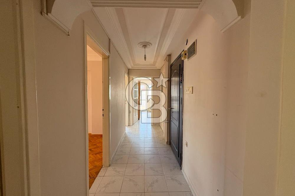 Karşıyaka Bahçelievler Merkezi Konumda Kiralık 2+1 Daire