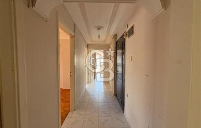 Karşıyaka Bahçelievler Merkezi Konumda Kiralık 2+1 Daire