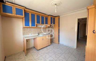 Karşıyaka Bahçelievler Merkezi Konumda Kiralık 2+1 Daire