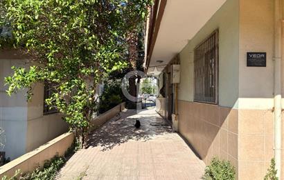Karşıyaka Bahçelievler Merkezi Konumda Kiralık 2+1 Daire