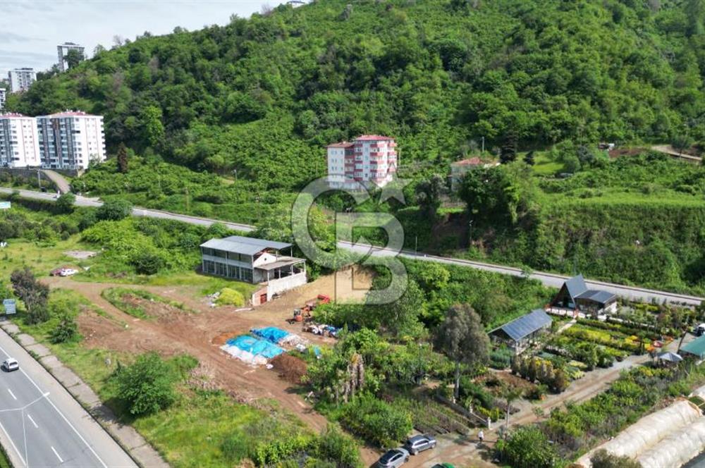 YOMRA NAMIKKEMAL ANAYOL ÜZERİNDE SATILIK ARSA