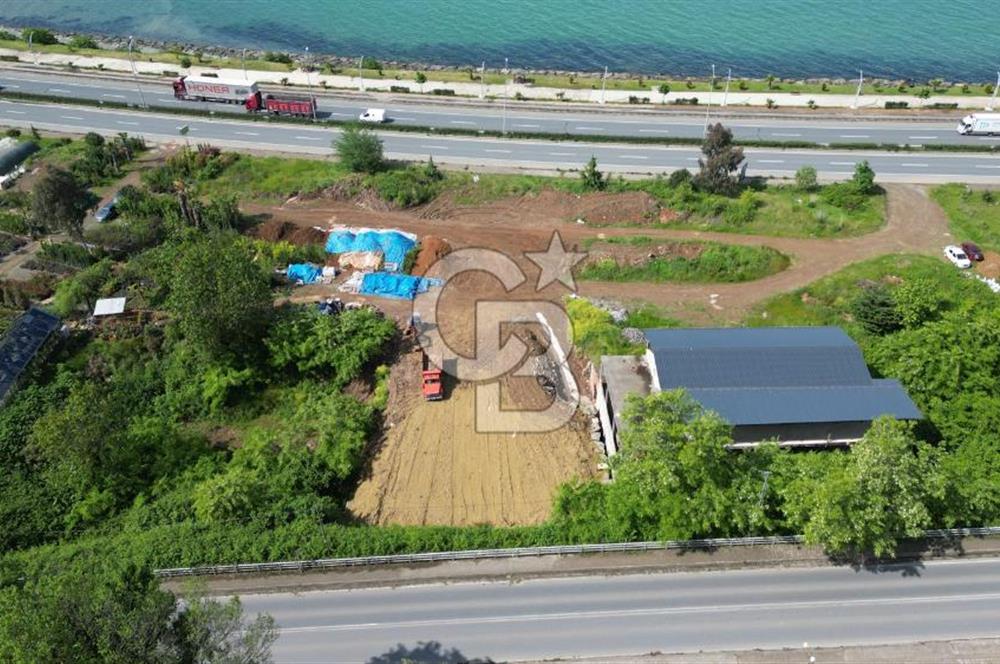YOMRA NAMIKKEMAL ANAYOL ÜZERİNDE SATILIK ARSA