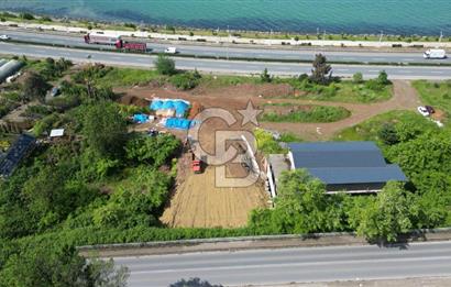 YOMRA NAMIKKEMAL ANAYOL ÜZERİNDE SATILIK ARSA