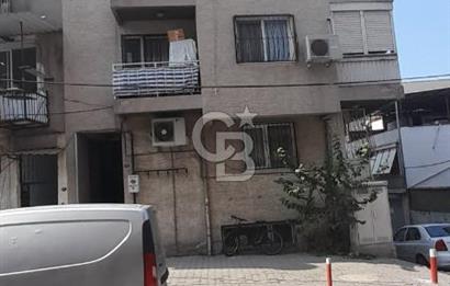 BAYRAKLI FUAT EDİP BAKSI'DA METROYA YAKIN, MERKEZİ KONUMDA YATIRIMLIK 2+1 FIRSAT DAİRE!