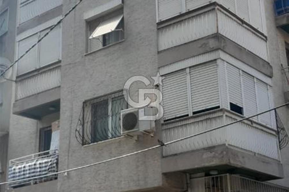 BAYRAKLI FUAT EDİP BAKSI'DA METROYA YAKIN, MERKEZİ KONUMDA YATIRIMLIK 2+1 FIRSAT DAİRE!