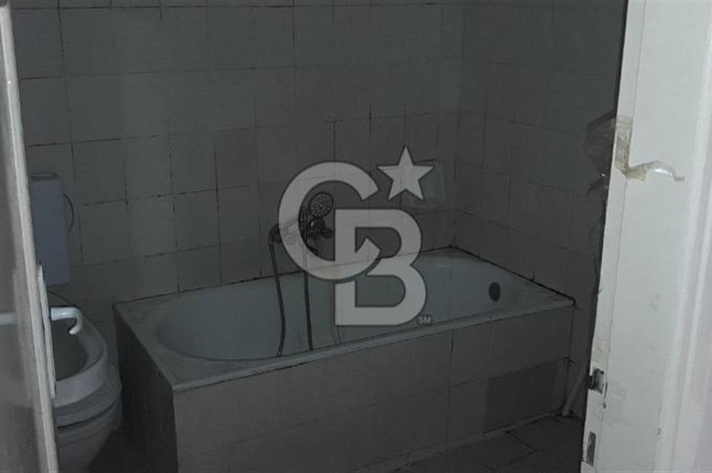 BAYRAKLI FUAT EDİP BAKSI'DA METROYA YAKIN, MERKEZİ KONUMDA YATIRIMLIK 2+1 FIRSAT DAİRE!