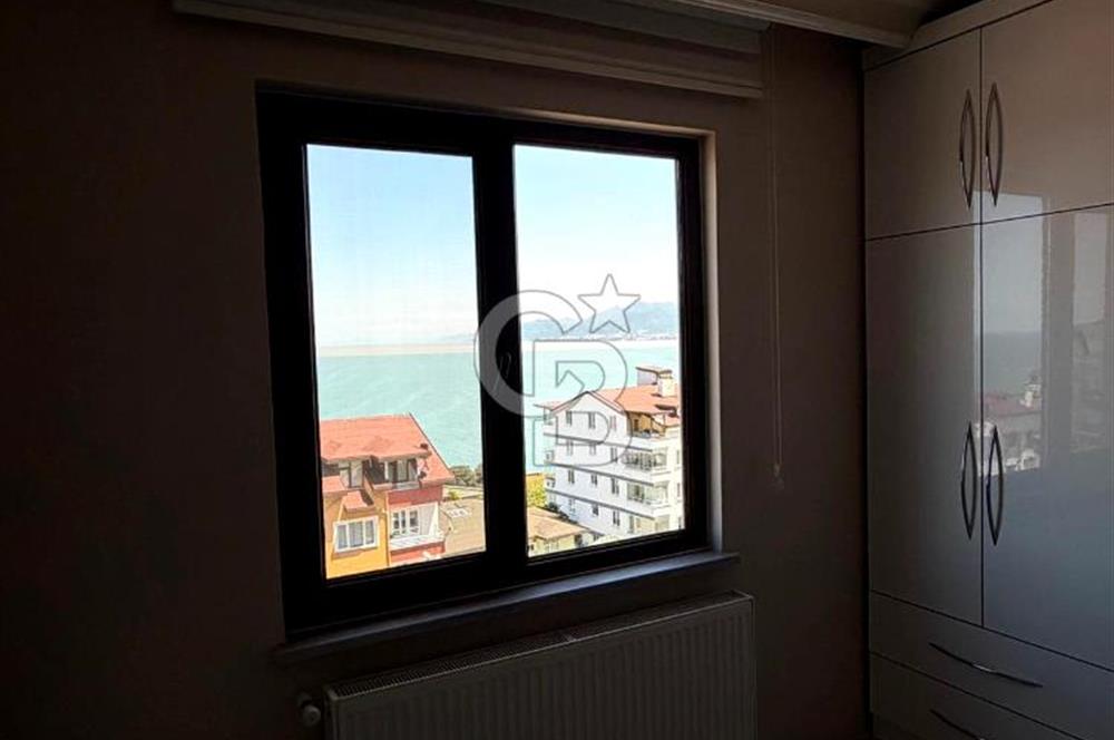 Güzelyalı Mahallesinde Deniz Manzaralı Daire 