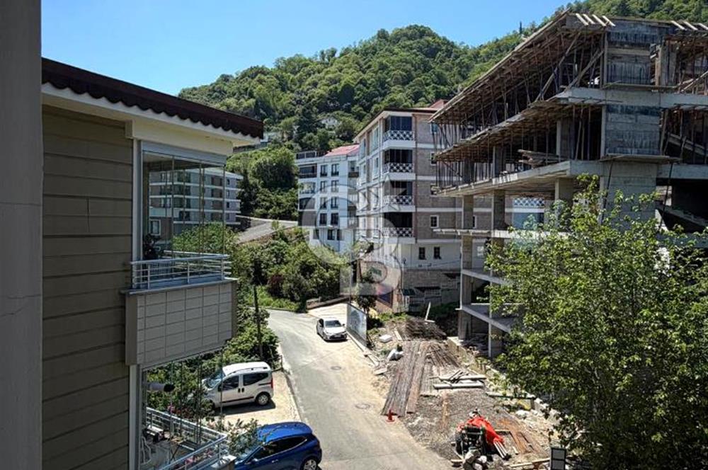 Güzelyalı Mahallesinde Deniz Manzaralı Daire 