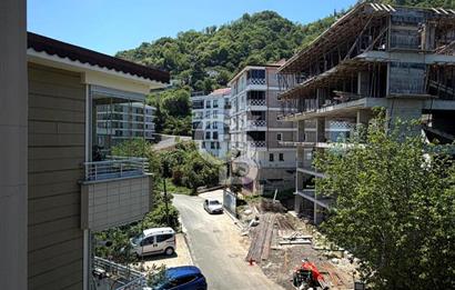 Güzelyalı Mahallesinde Deniz Manzaralı Daire 