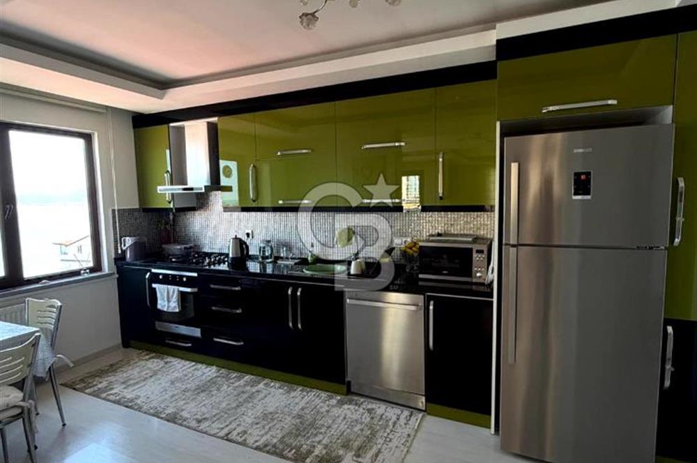 Güzelyalı Mahallesinde Deniz Manzaralı Daire 