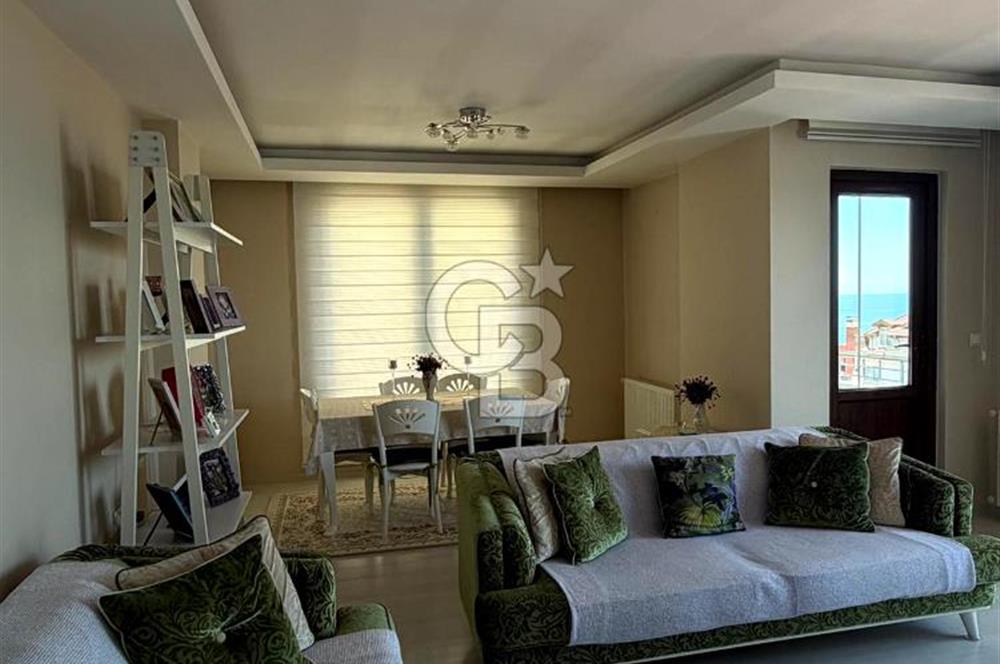 Güzelyalı Mahallesinde Deniz Manzaralı Daire 
