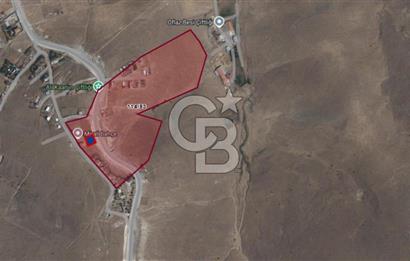 YAKUPABDAL'DA YOLA CEPHELİ ÇEVRİLİ 250 m² TARLA