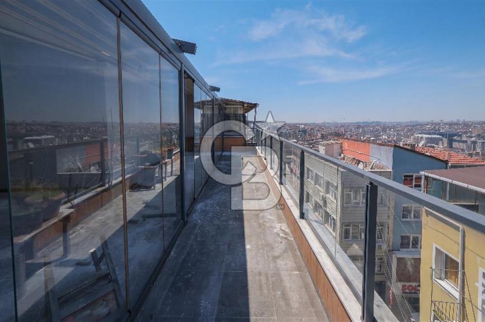 Beyoğlunda Merkezi Konumda, 17 Tapulu Komple Ticari Bina