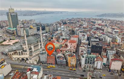 Beyoğlunda Hazır Turizm Yatırımı 5 Katlı Satılık Bina