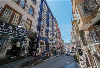 Beyoğlunda Merkezi Konumda, 17 Tapulu Komple Ticari Bina - 1 - 351026