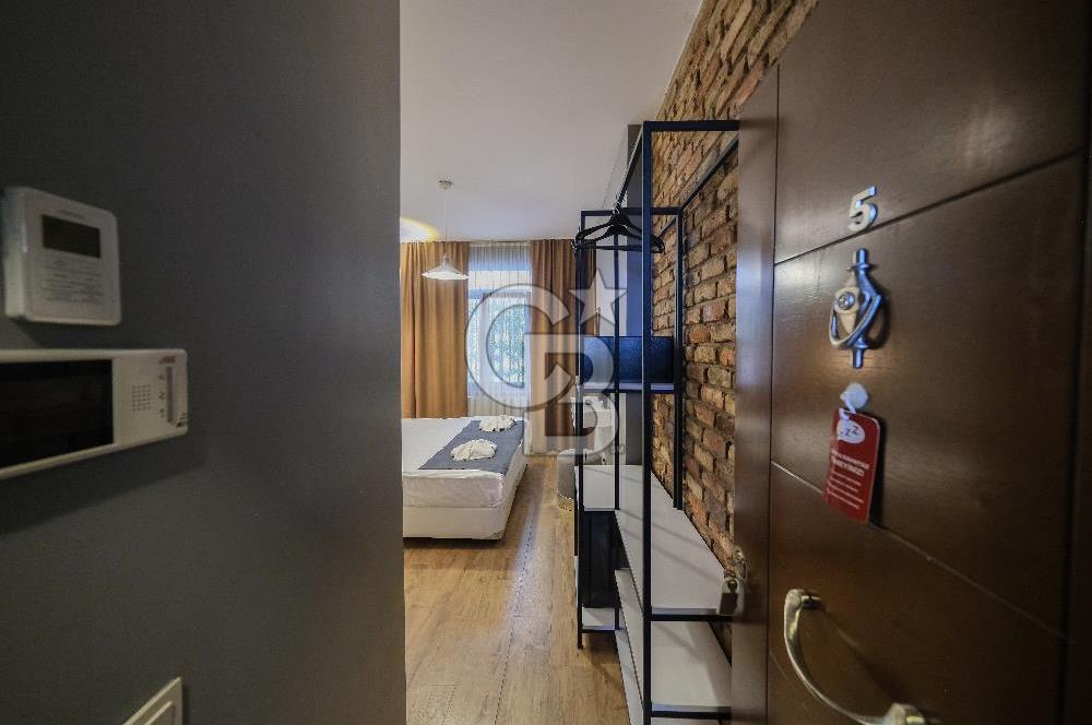 Beyoğlunda Hazır Turizm Yatırımı 5 Katlı Satılık Bina