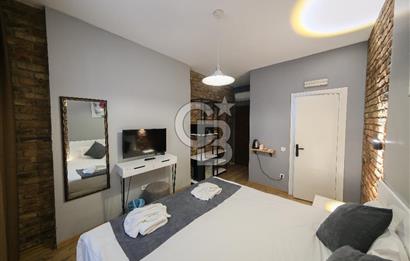Beyoğlunda Hazır Turizm Yatırımı 5 Katlı Satılık Bina