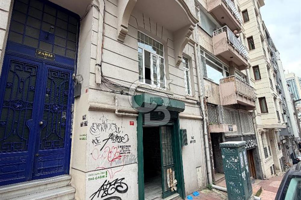 CİHANGİR AKYOL CADDESİ'NDE TAŞ DUVARLI YATIRIMLIK DÜKKAN