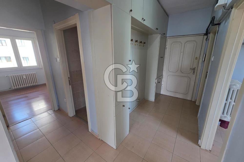 Bayar Caddesi Üzerinde Geniş Kullanım Alanlı Kiralık 2+1 Daire