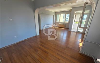 Bayar Caddesi Üzerinde Geniş Kullanım Alanlı Kiralık 2+1 Daire