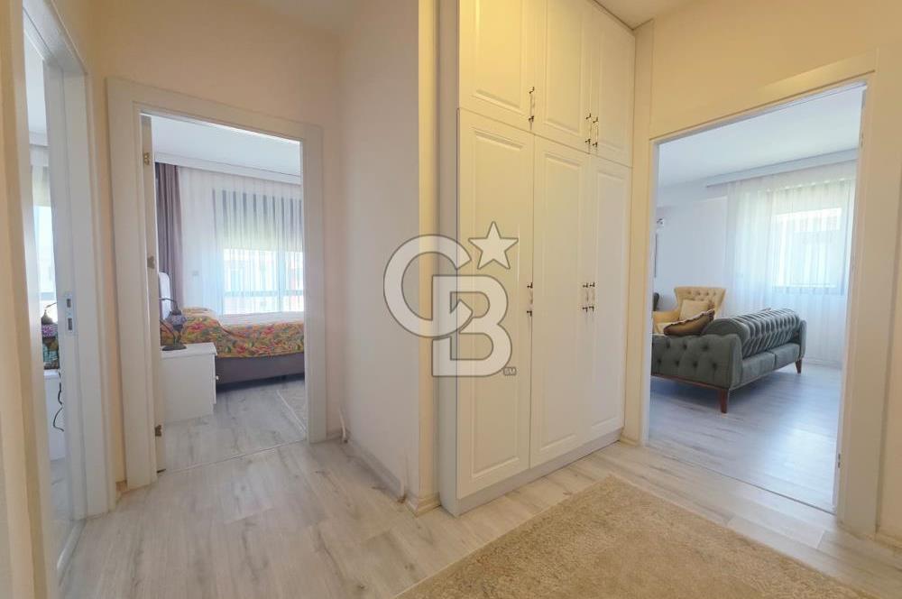 Altınova Kolaylı Sitesi'nde Havuzlu Sitede Eşyalı 2+1 Daire