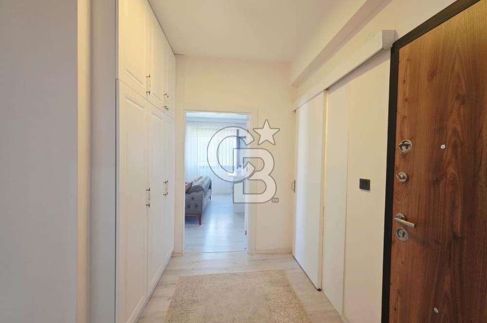 Altınova Kolaylı Sitesi'nde Havuzlu Sitede Eşyalı 2+1 Daire