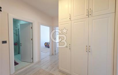 Altınova Kolaylı Sitesi'nde Havuzlu Sitede Eşyalı 2+1 Daire