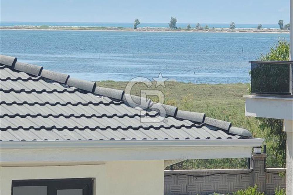 Altınova Kolaylı Sitesi'nde Havuzlu Sitede Eşyalı 2+1 Daire