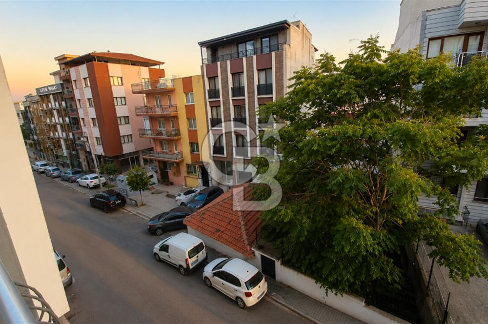 BAYRAKLI GÜMÜŞPALA MH. DENİZ MANZARALI ULAŞIM AVANTAJLI SATILIK 2+1 DAİRE