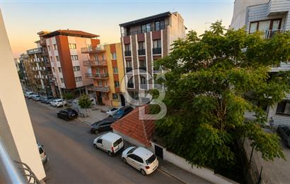 BAYRAKLI GÜMÜŞPALA MH. DENİZ MANZARALI ULAŞIM AVANTAJLI SATILIK 2+1 DAİRE