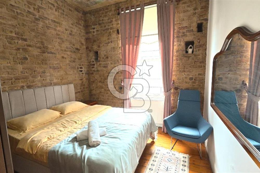 Galatanın En Değerli Lokasyonunda Tarihi Binada Satılık Daire