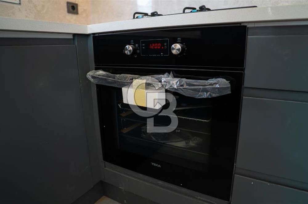 Çandarlı'da Denize Yakın , Site İçi , Havuzlu , Otoparklı Villa