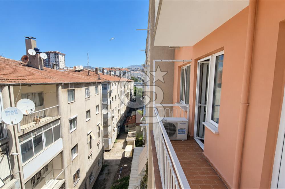 KARŞIYAKA TERSANE YALI BULVARI'NDA DENİZ MANZARALI 3+1 SATILIK DAİRE