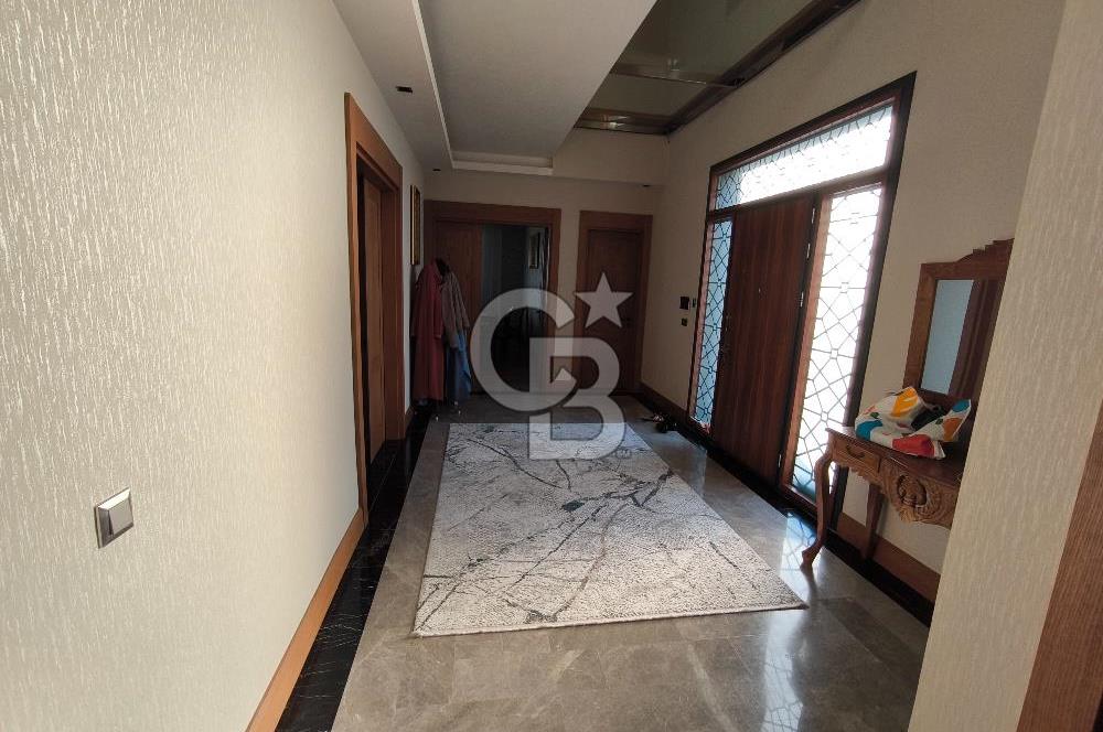 GÖLBAŞI KARŞIYAKA'DA EŞSİZ MİMARİ 8+1 SATILIK ULTRA LÜKS VİLLA
