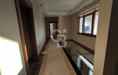 GÖLBAŞI KARŞIYAKA'DA EŞSİZ MİMARİ 8+1 SATILIK ULTRA LÜKS VİLLA