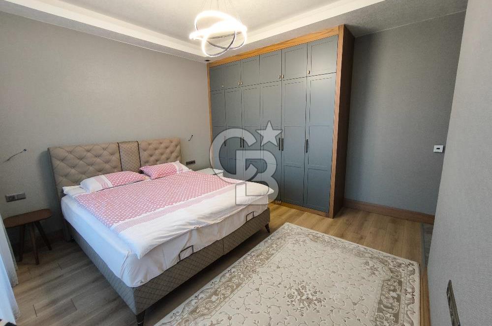 GÖLBAŞI KARŞIYAKA'DA EŞSİZ MİMARİ 8+1 SATILIK ULTRA LÜKS VİLLA