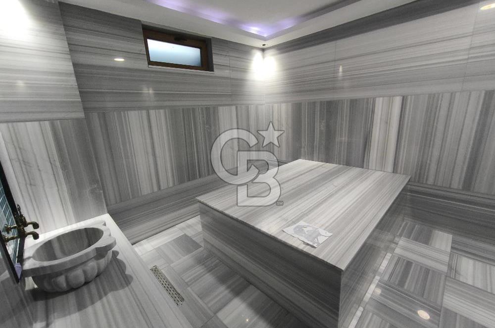 GÖLBAŞI KARŞIYAKA'DA EŞSİZ MİMARİ 8+1 SATILIK ULTRA LÜKS VİLLA