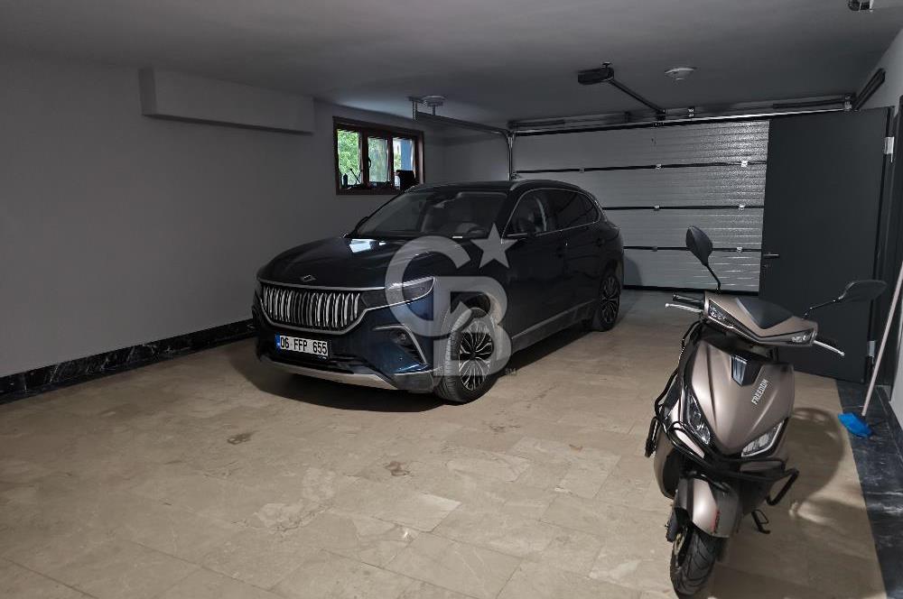 GÖLBAŞI KARŞIYAKA'DA EŞSİZ MİMARİ 8+1 SATILIK ULTRA LÜKS VİLLA