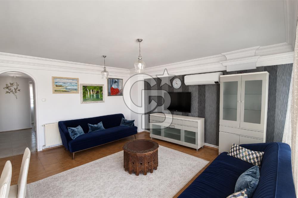 KARŞIYAKA TERSANE YALI BULVARI'NDA DENİZ MANZARALI 3+1 SATILIK DAİRE