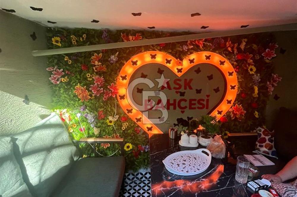 KADIKÖY CAFERAĞADA DEVREN KİRALIK HAZIR KURULU KAFE